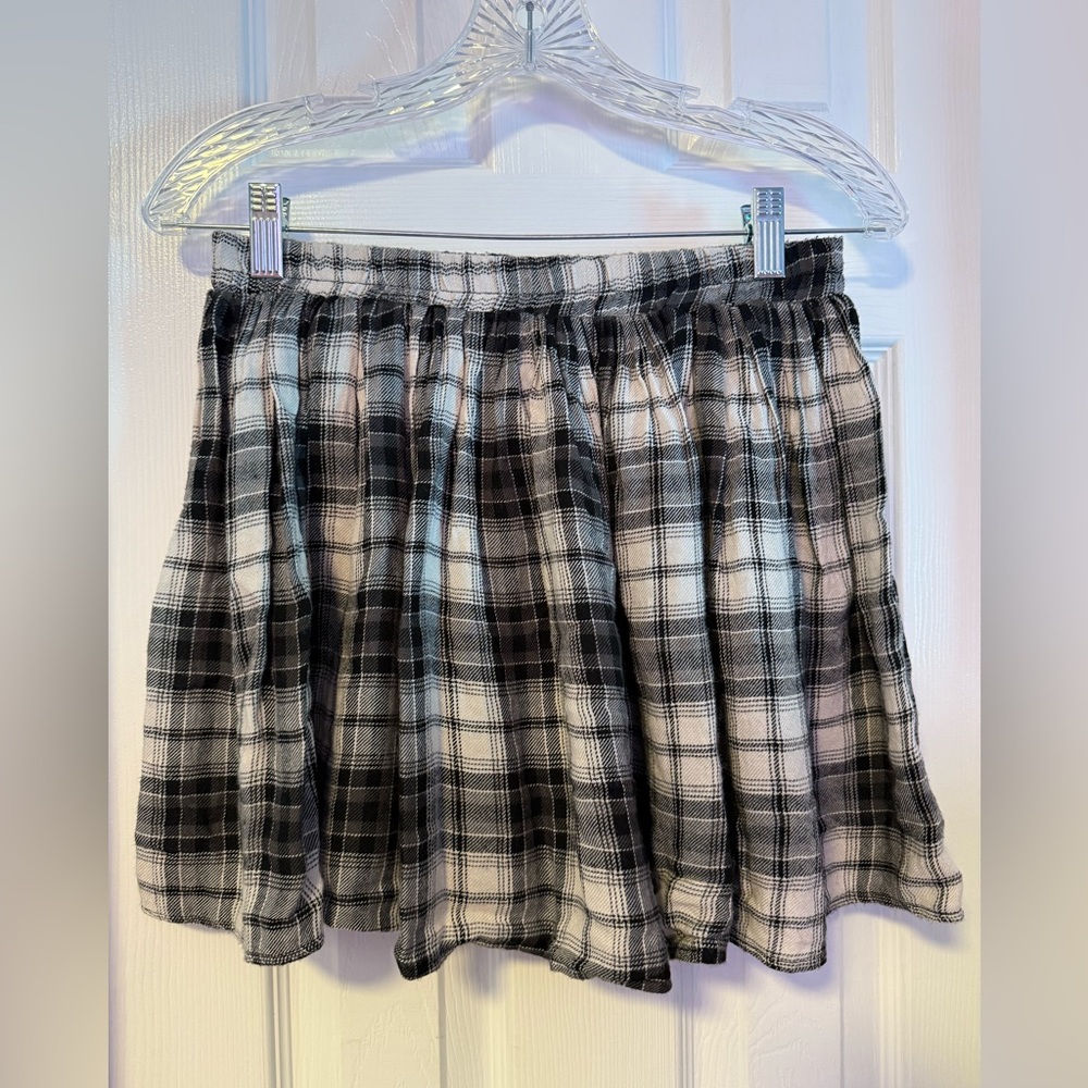 American Rag Black and White Plaid Skater Skirt
